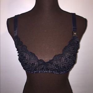 Victoria’s Secret Bra 34c
